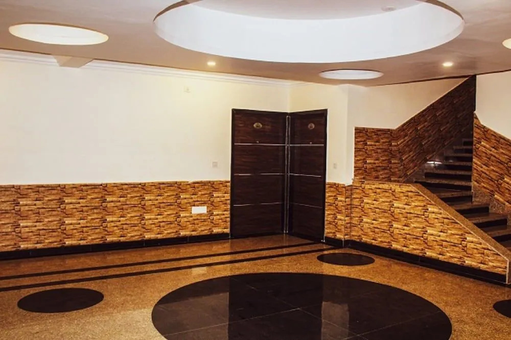 Hotel Charan Kamal