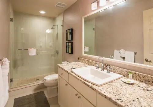Beachfront 3Br Skyyard Ocean Views, Pool, Tv
