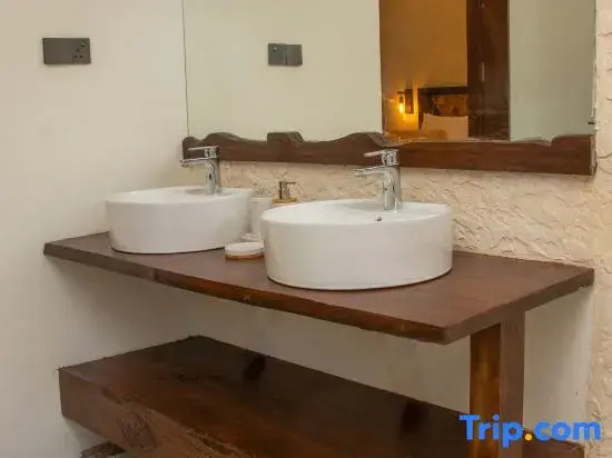 Spicepeek Boutique Hotel CMB Airport