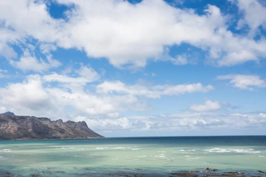 Loddeys Self Catering Apartments - by Beach Collection