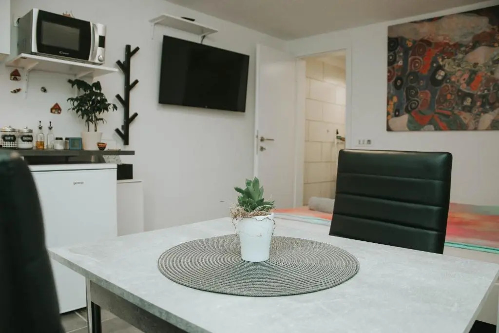 Studio Pod hruško