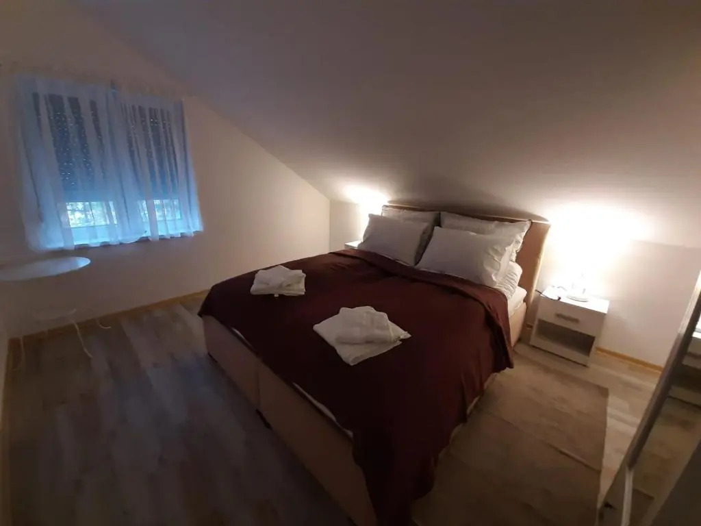 Apartment Queen