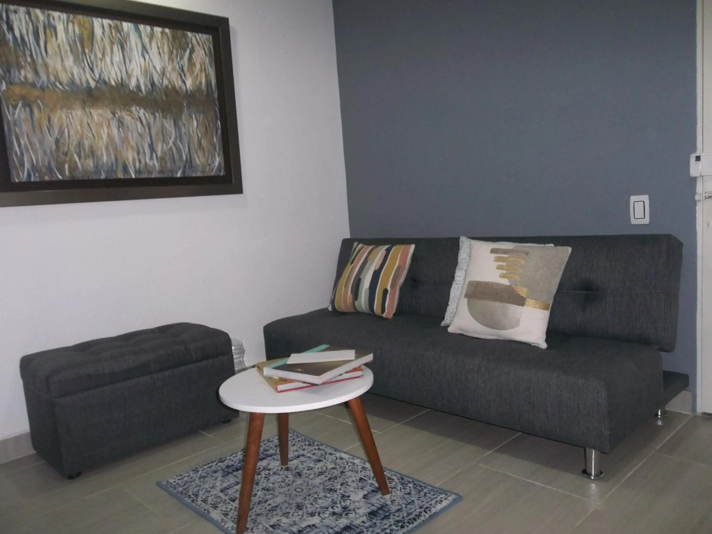 Apartaestudio en Pereira con vista al viaducto - Beatiful apartment with city view