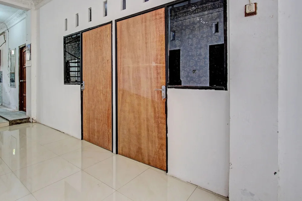 Hotel O Adinda Kost