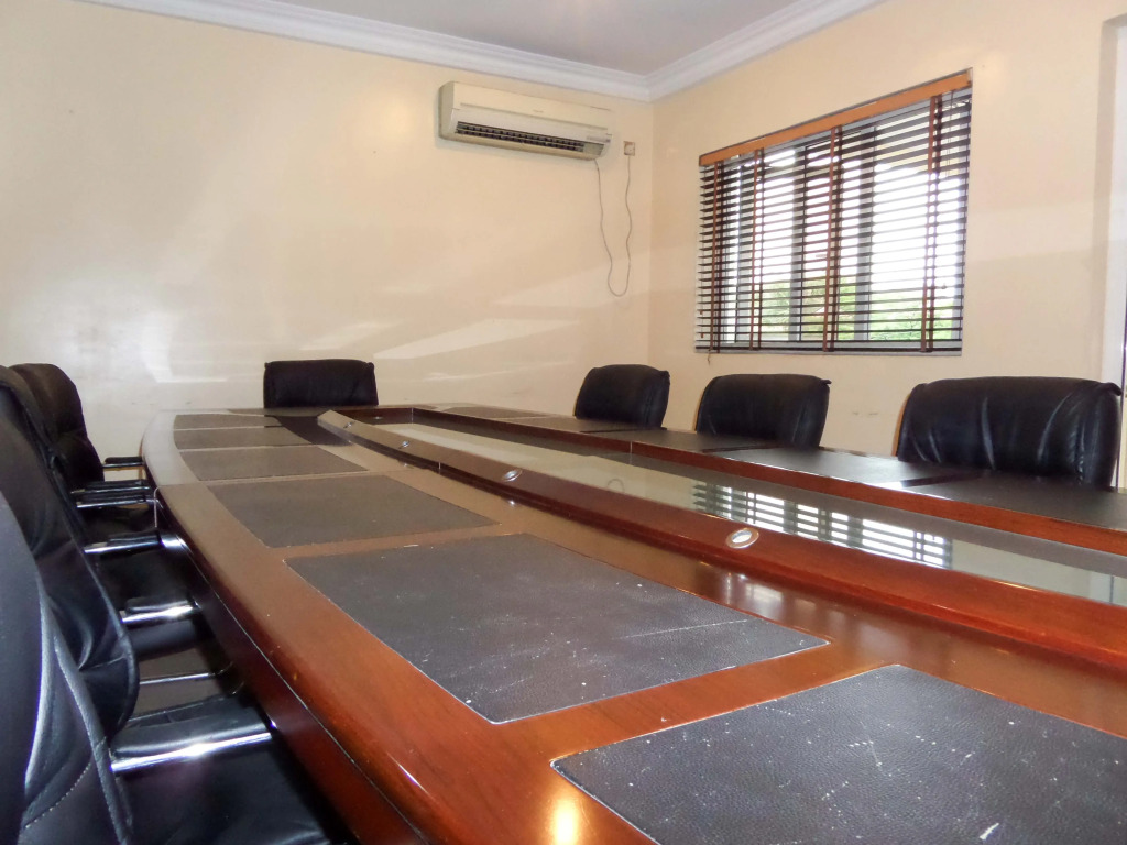 Manyxville Hotel & Suites