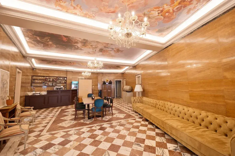 2115 Boutique Hostel