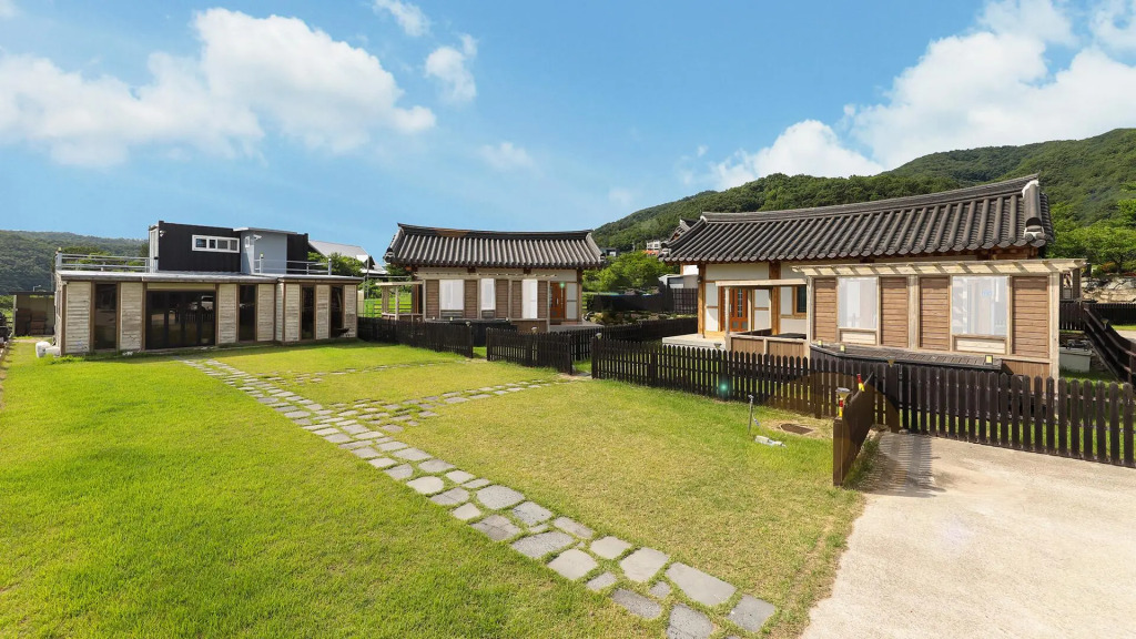 Onmaru Hanok Kids Poolvilla and Couple Spa