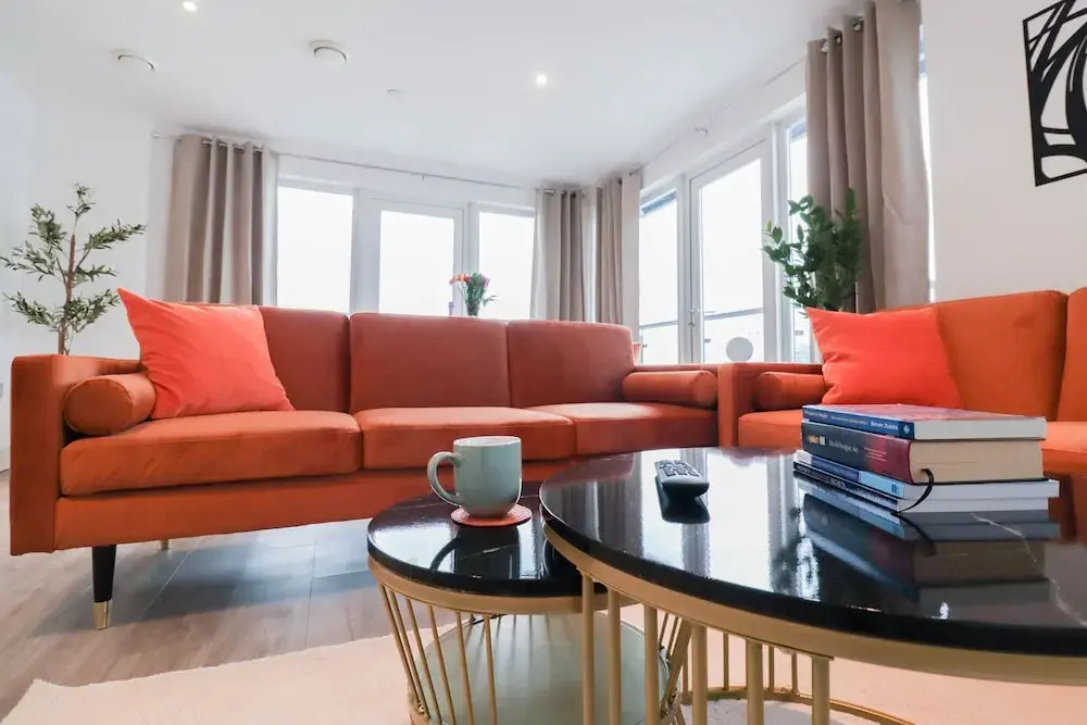 Stunning Riverside Apartment