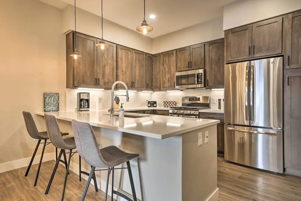 Winter Park Condo: Proximity to Cafes & Rec Center
