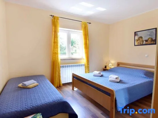 Lovely accommodation with private garden