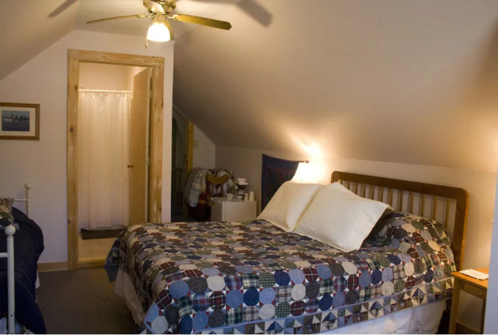 North Fork Bed and Breakfast/Gifts