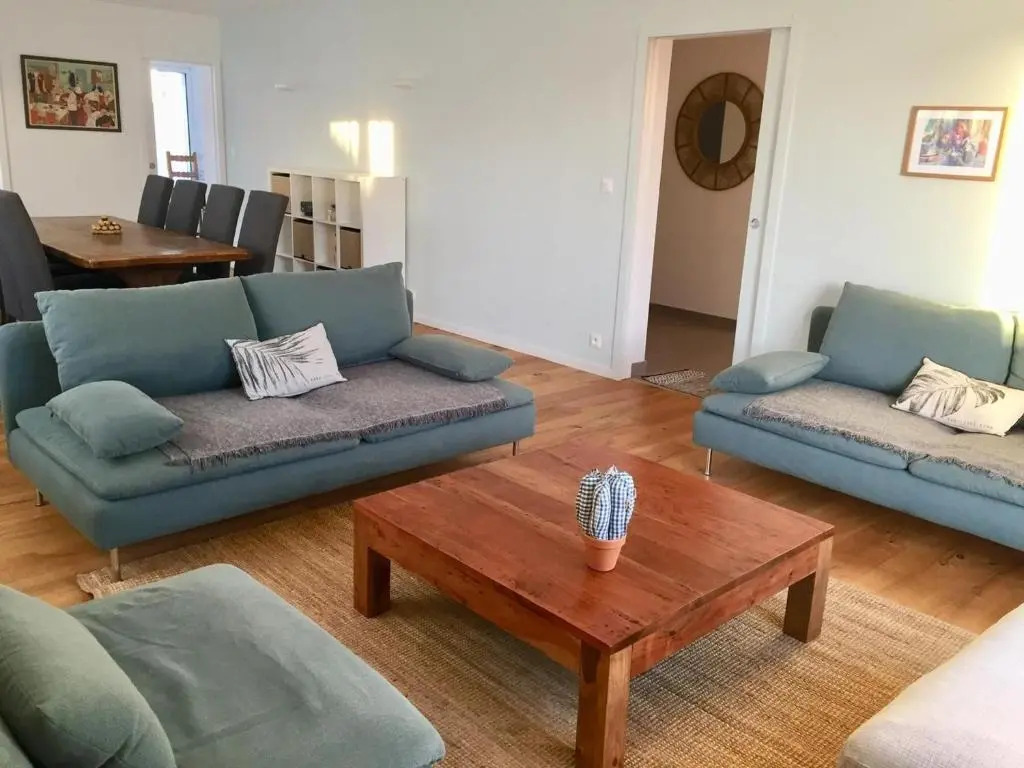 Maison Rénovée 5 Chambres, WiFi, Parking, à 800m du Marché et 1km Plage - FR-1-92-891