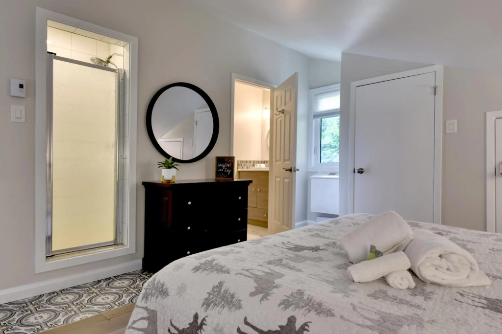 Stunning Condo - View on Lake Tremblant & Mountain