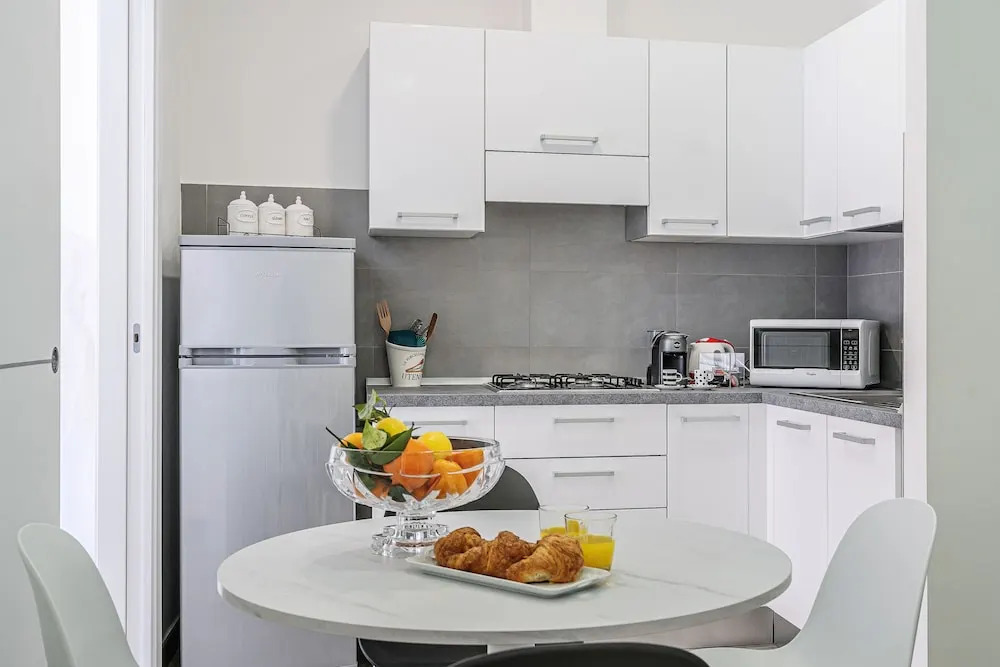 Modern Sorrento two bedroom Apartment with Terrace