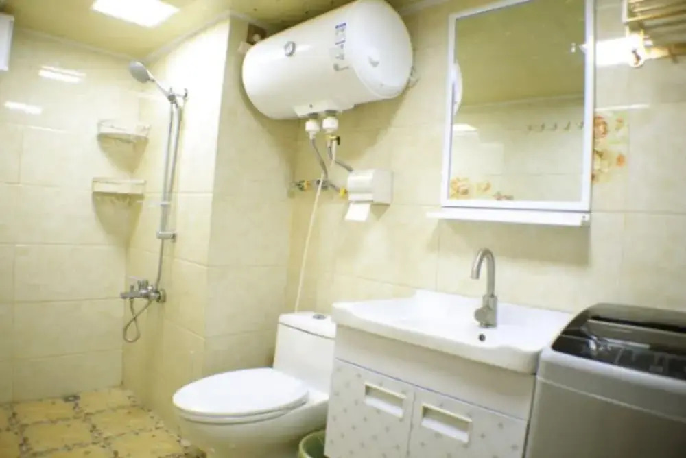 Wanlong Apartment Xiangxue Branch