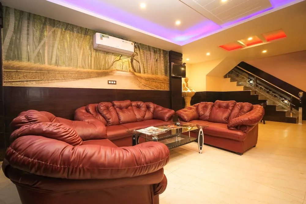 King Castle Mcleodganj-centrally heated and air cooled- Near MALL Road