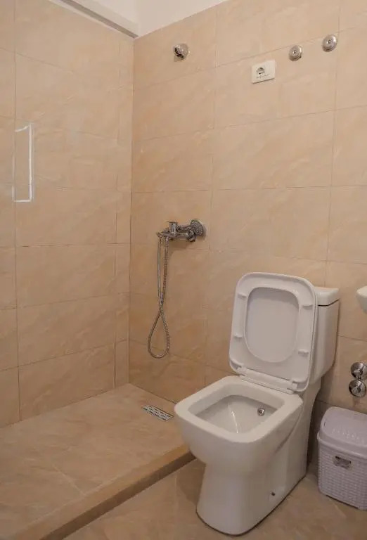 Çuçi B&B