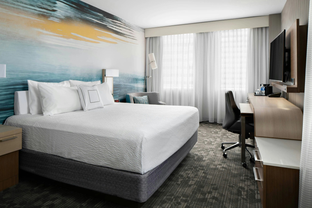 Courtyard by Marriott Edmonton Downtown