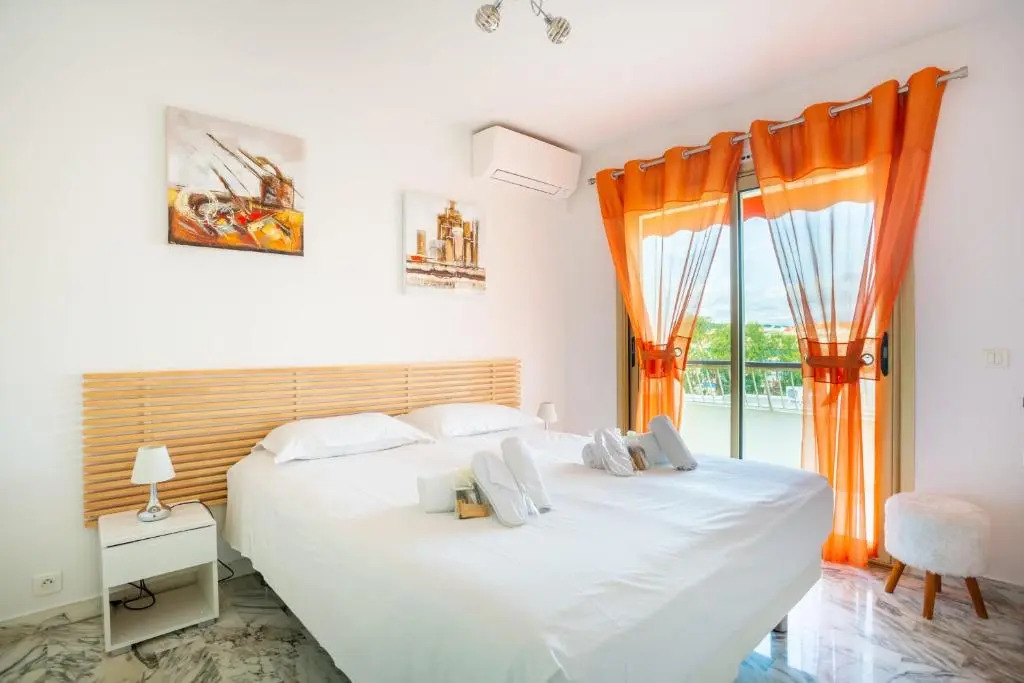 One BDRM flat AC-Congress,Beaches by Olidesi