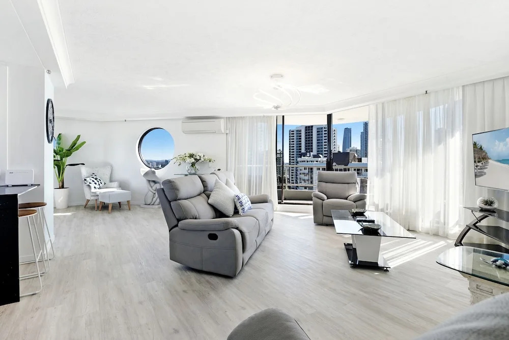 Acapulo 2 Bed Ocean View Surfers Paradise