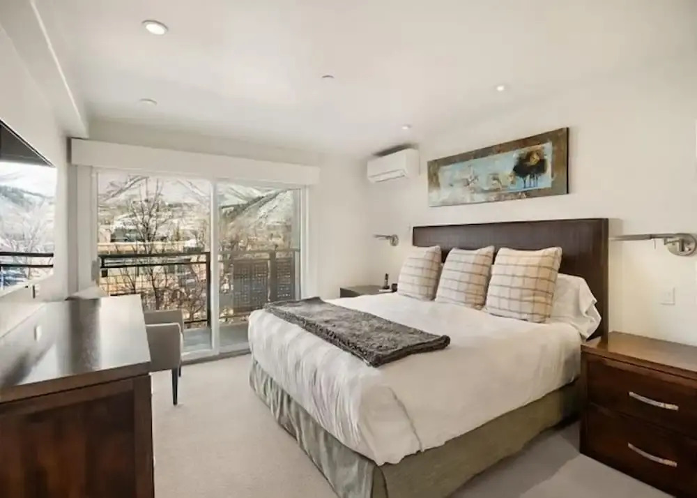 3 Bedroom Gold-rated Condo at the Base of Aspen Mountain