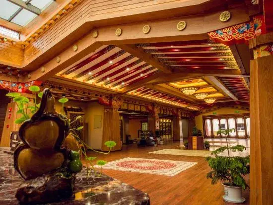 Holy Lotus Tibetan courtyard Hotel