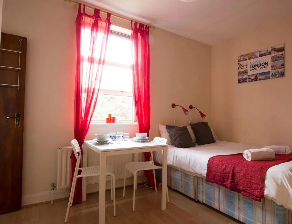 Hotel 1 Bedroom Apartment No.7