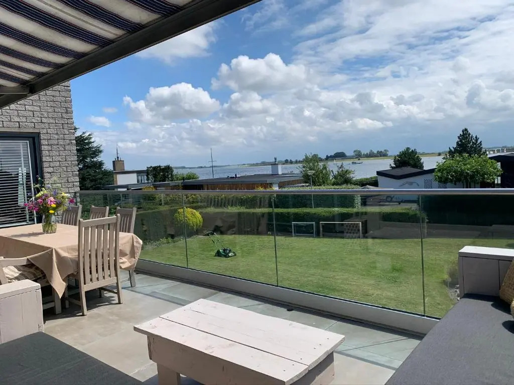 Luxe villa voor 8 personen met uitzicht over het Veerse Meer