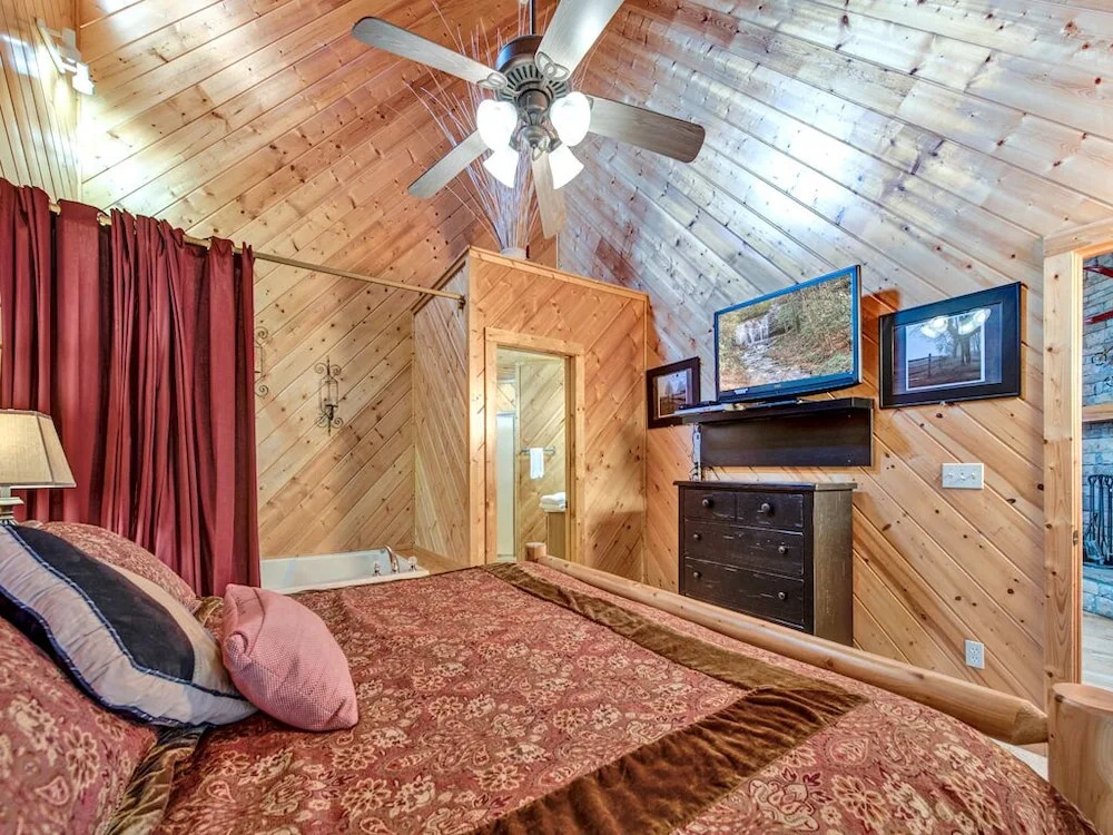 Irish Blessings 1 Bedroom Home with Hot Tub