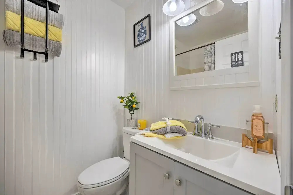 Richmond Home with Pool, 5 Mi to Downtown