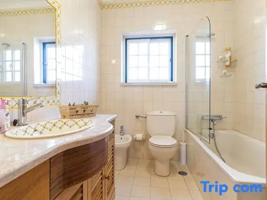 Liv In by Ericeira Property