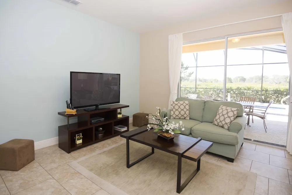 4405 Acorn Ct