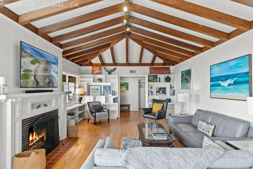 Stunning Ocean Views, Close to Golf, Wine Tasting, Shops, Beach, Aquarium Passes Available!