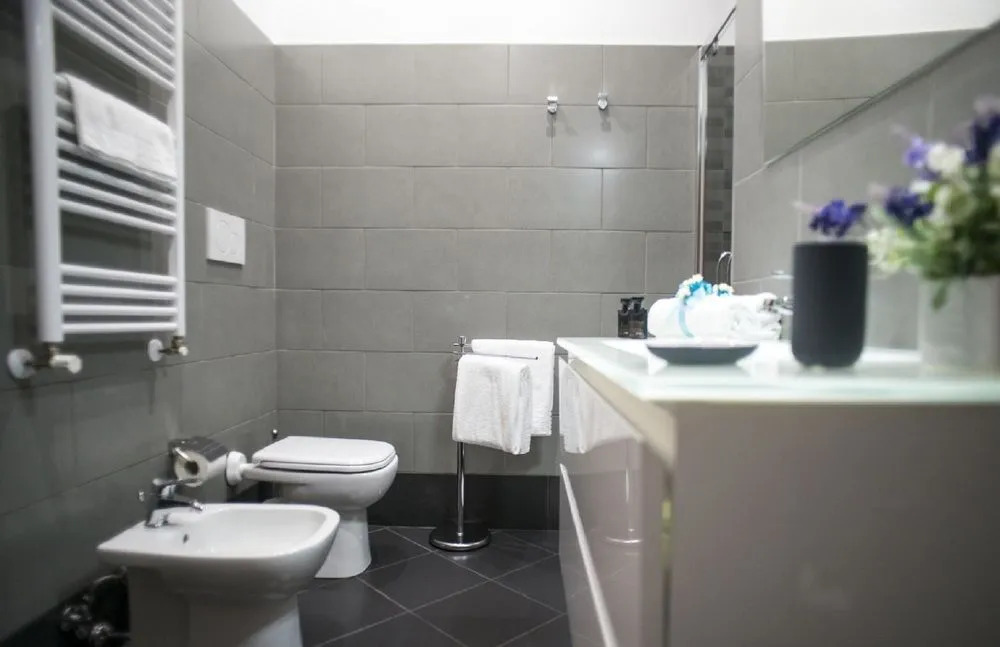 Costantino Secondo Guest House