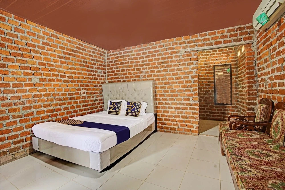 OYO 90279 Wartawan De Mansion
