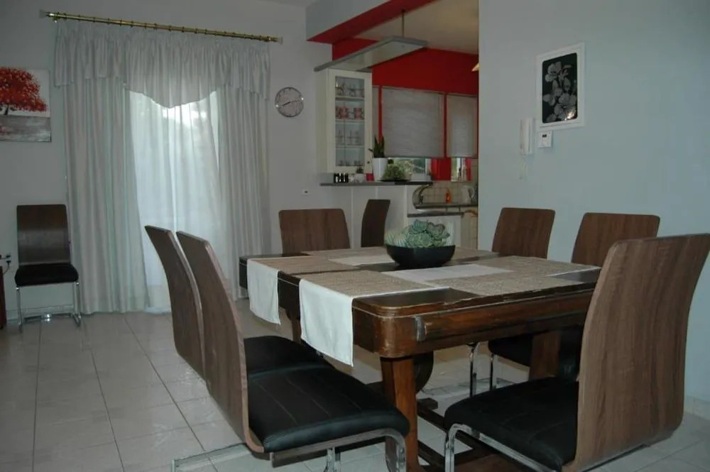 Rosy's House