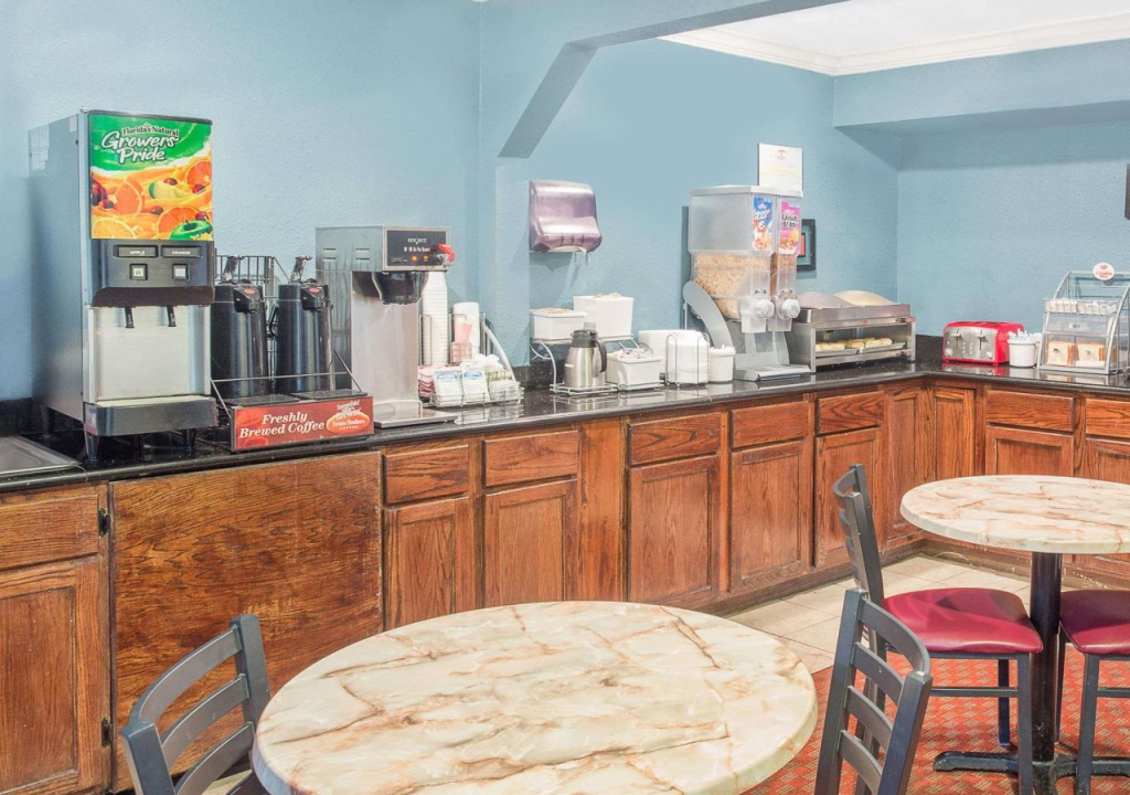 Super 8 by Wyndham San Angelo