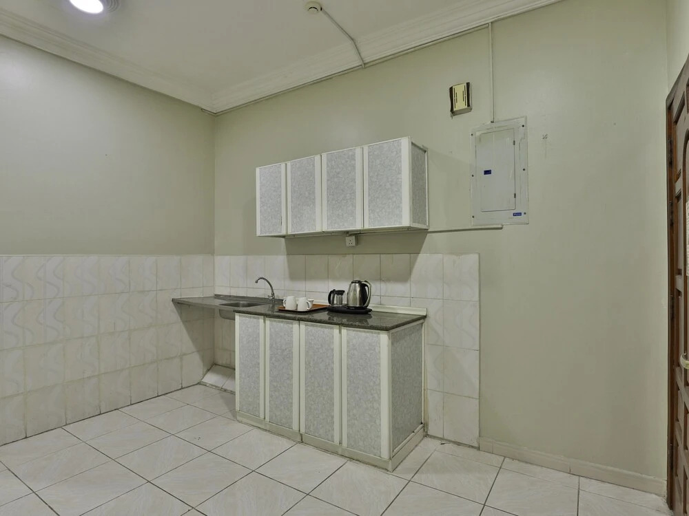 OYO 211 Mayar International Furnished Units 1
