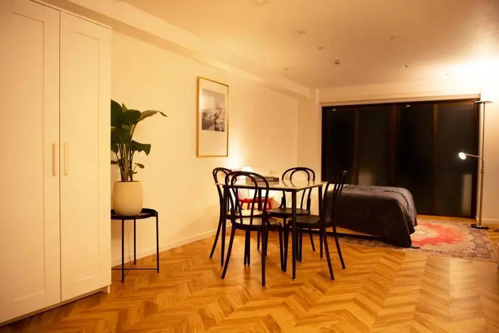 ③2station to Shinjuku. 3 double beds. Specious 45㎡