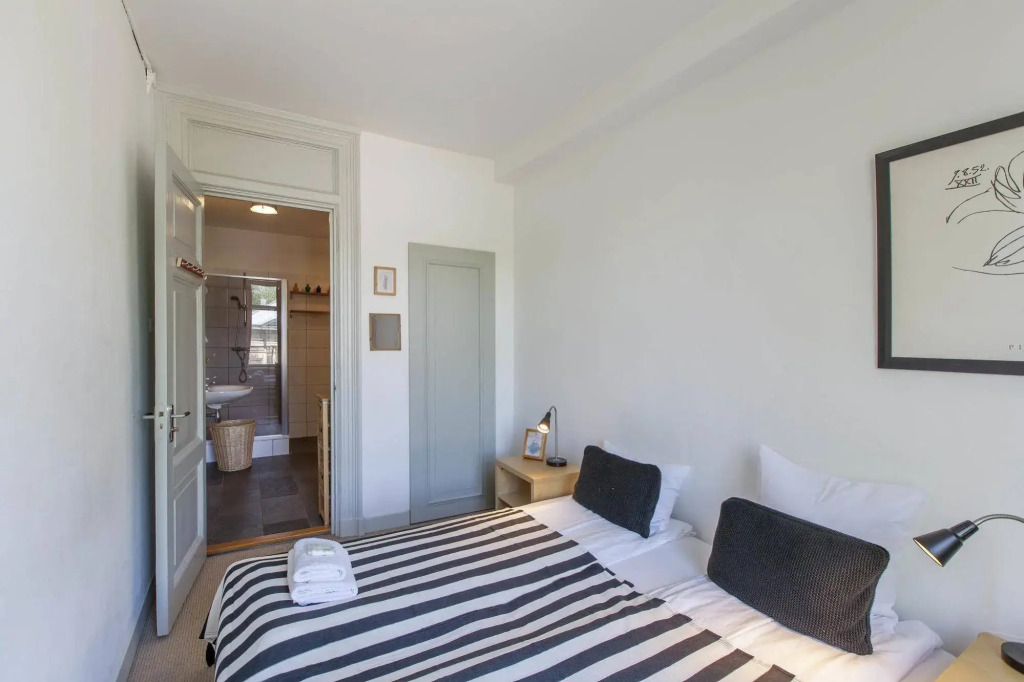 Artis Aquarium Apartment