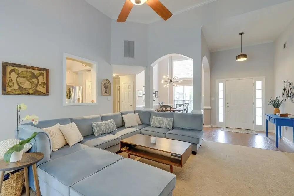 Fayetteville Retreat w/ Hot Tub & Fenced Yard