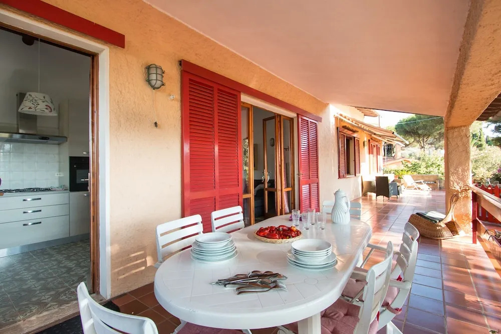 Villa Giolù a pochi passi dal mare