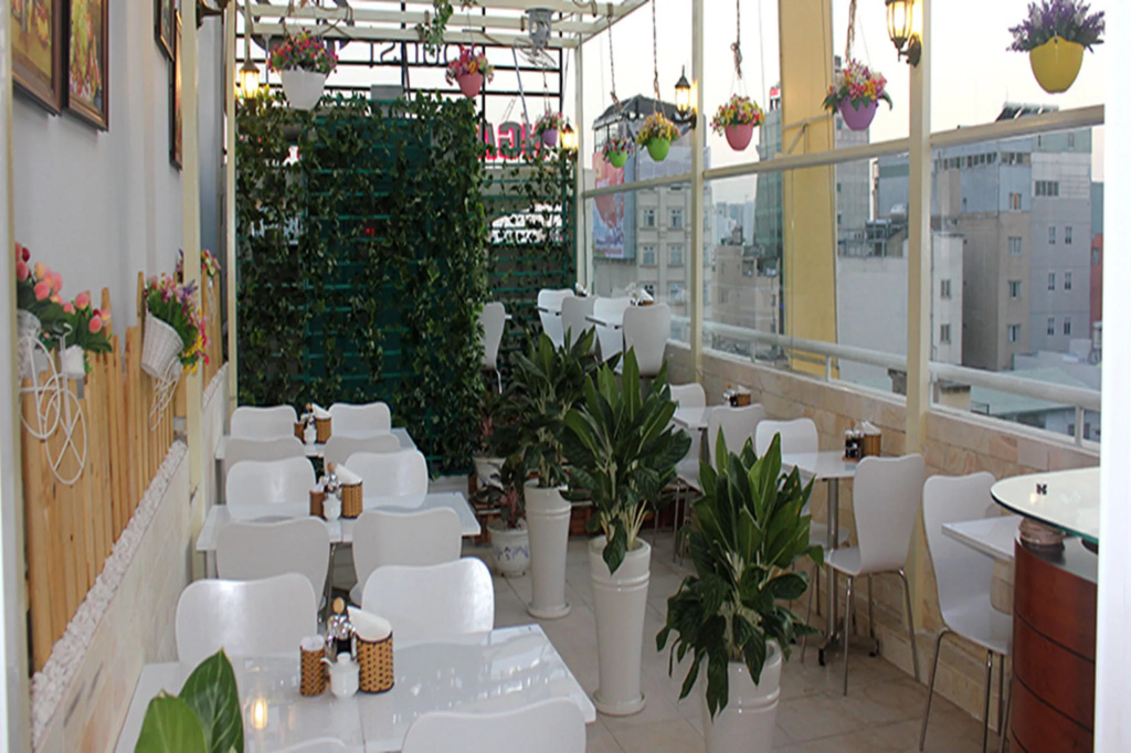 Nicecy NganHa Hotel