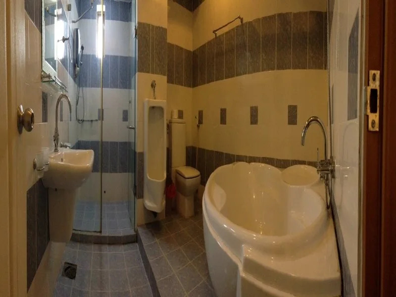 Ho Phong Hotel