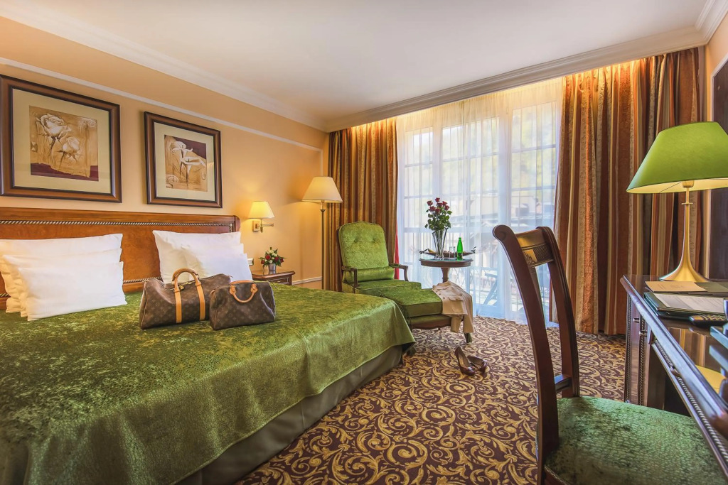Carlsbad Plaza Medical Spa & Wellness hotel