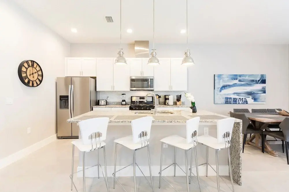 5 BR 6 BA Villa | 2634 Sunrise Shores Drive