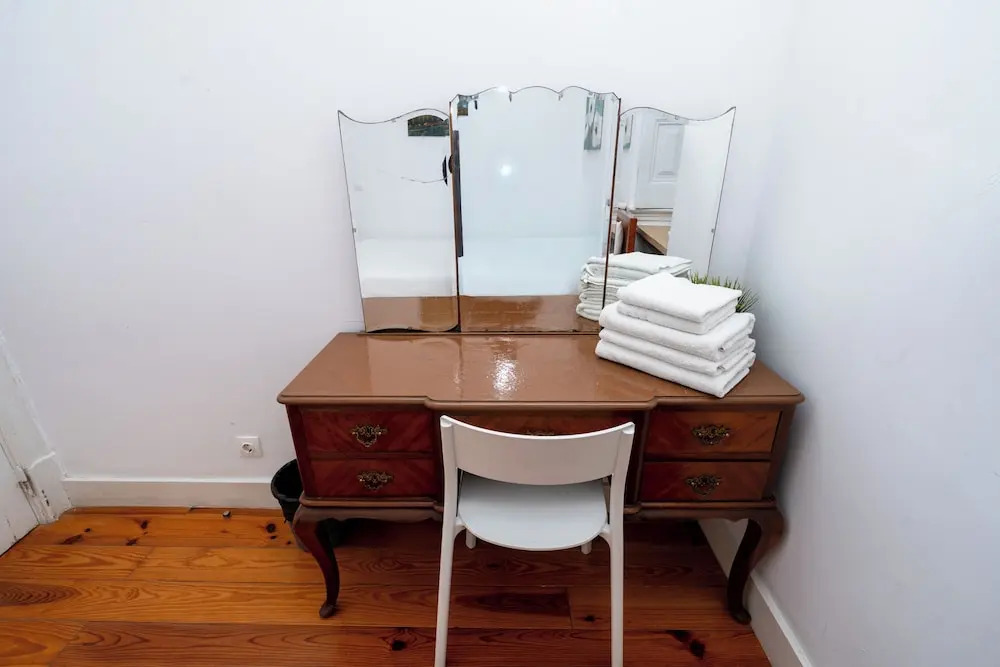 2 Bedroom Apartment Located Heart of Lisbon City