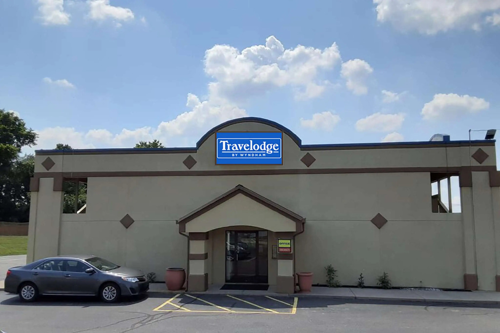 Travelodge by Wyndham Richmond IN