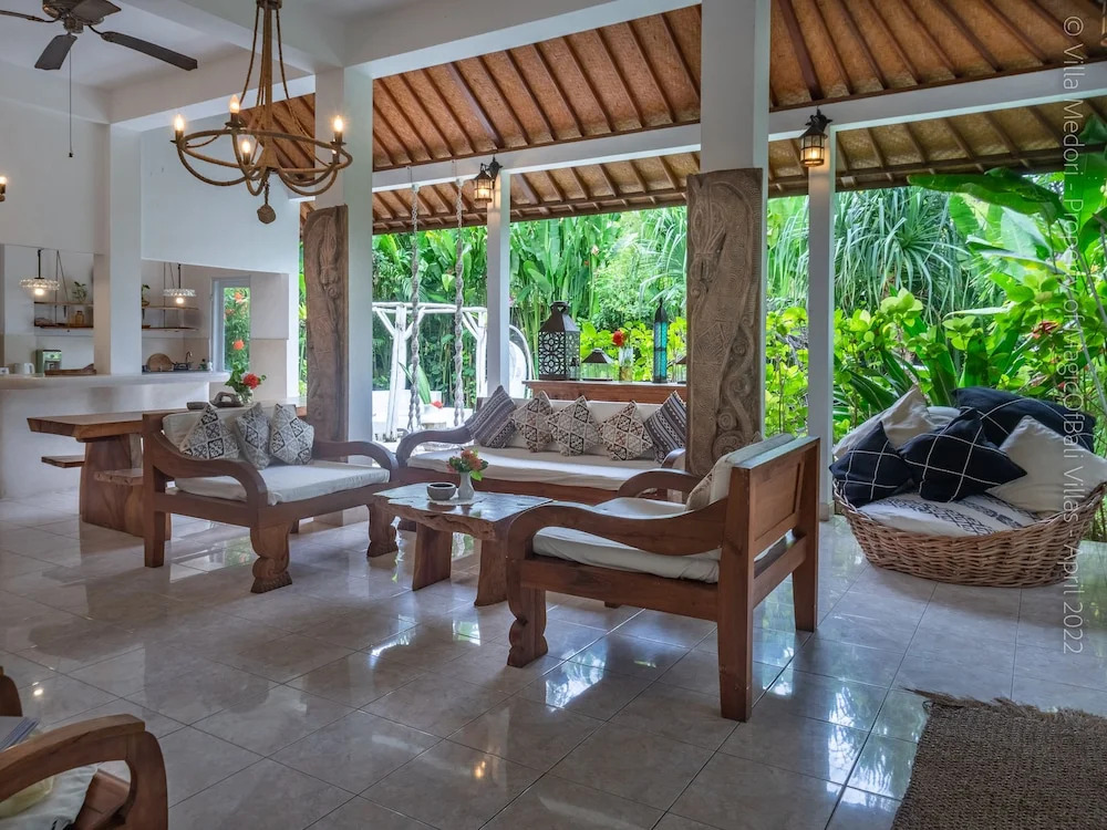 Medori Villa close to Bintang Supermarket