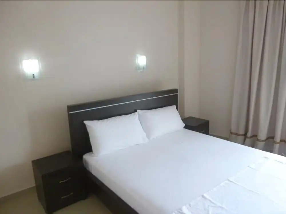 Hotel Blue Days